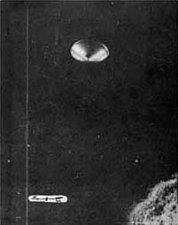 close up of flying saucer image